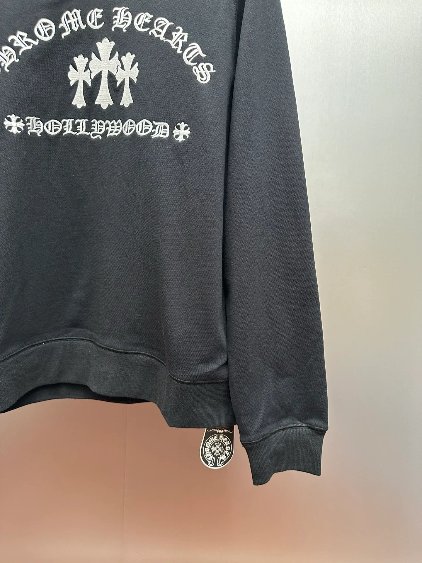 P410 Chrome Hearts cross embroidery sweatshirt, genuine product purchased and developed for 12000, 380g Korean cotton and linen sweatshirt 100% cotton, 380g 2*2 matching high-end fashion brand rib, cloth fermentation wash, imported embroidery, customized 1:1 hardware, customized 1:1 leather label, customized 1:1 trademark, loose version size: S M L XL